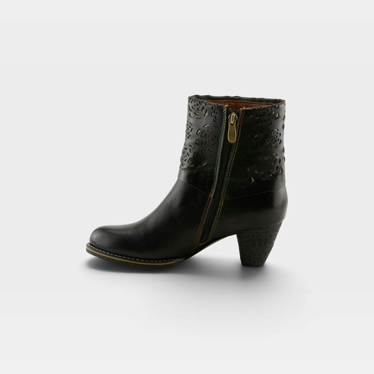 L'Artiste Kissofarose Women's Boots — product view 9