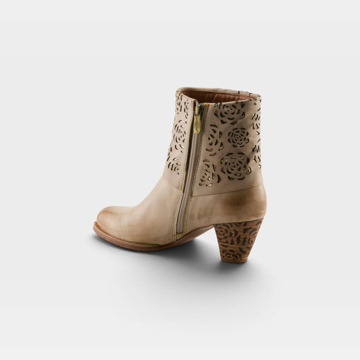 L'Artiste Kissofarose Women's Boots — product view 17