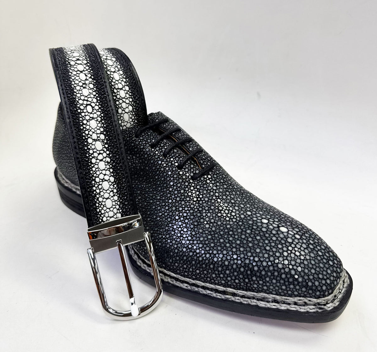 C&E Fashions Maurice King II Custom Made Stingray Lace-Up Shoe - Grey – product view 8