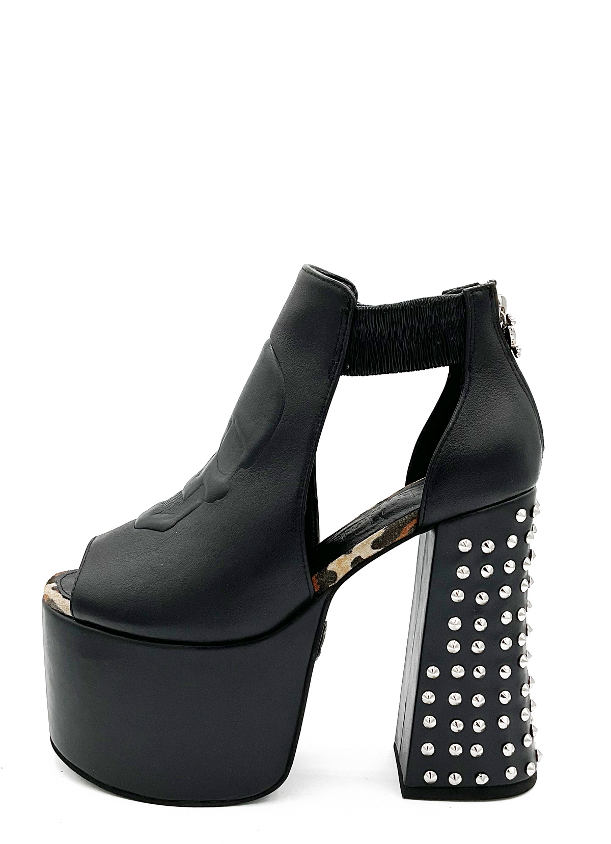Charla Tedrick Muerte Platform – side view