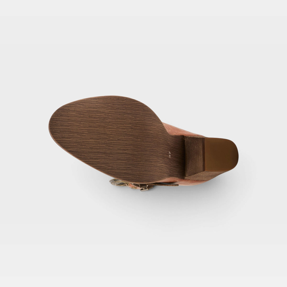 L'Artiste Notched-Nature Boots — product view 9
