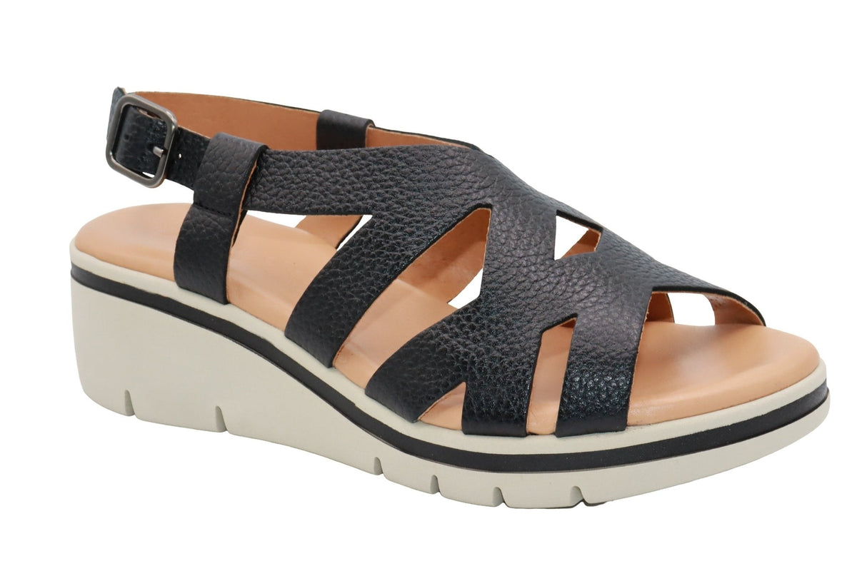 La Plume Shoes Eric Michael Naomi Women’s Metallic Sandal – product view 1