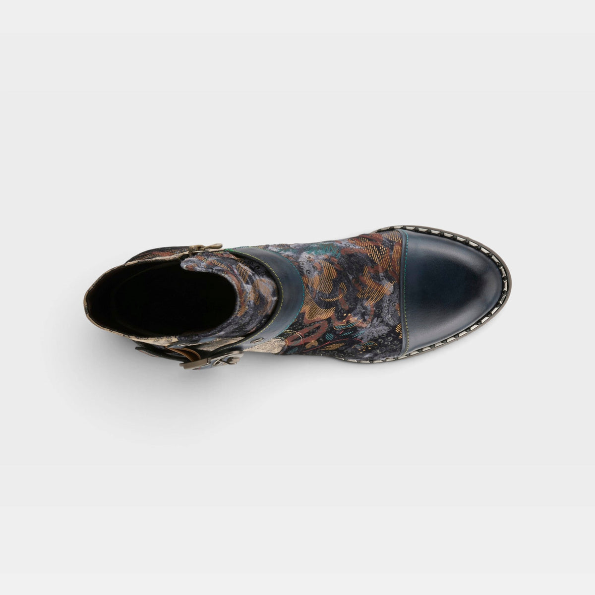 L'Artiste Sipperb Boots — product view 17