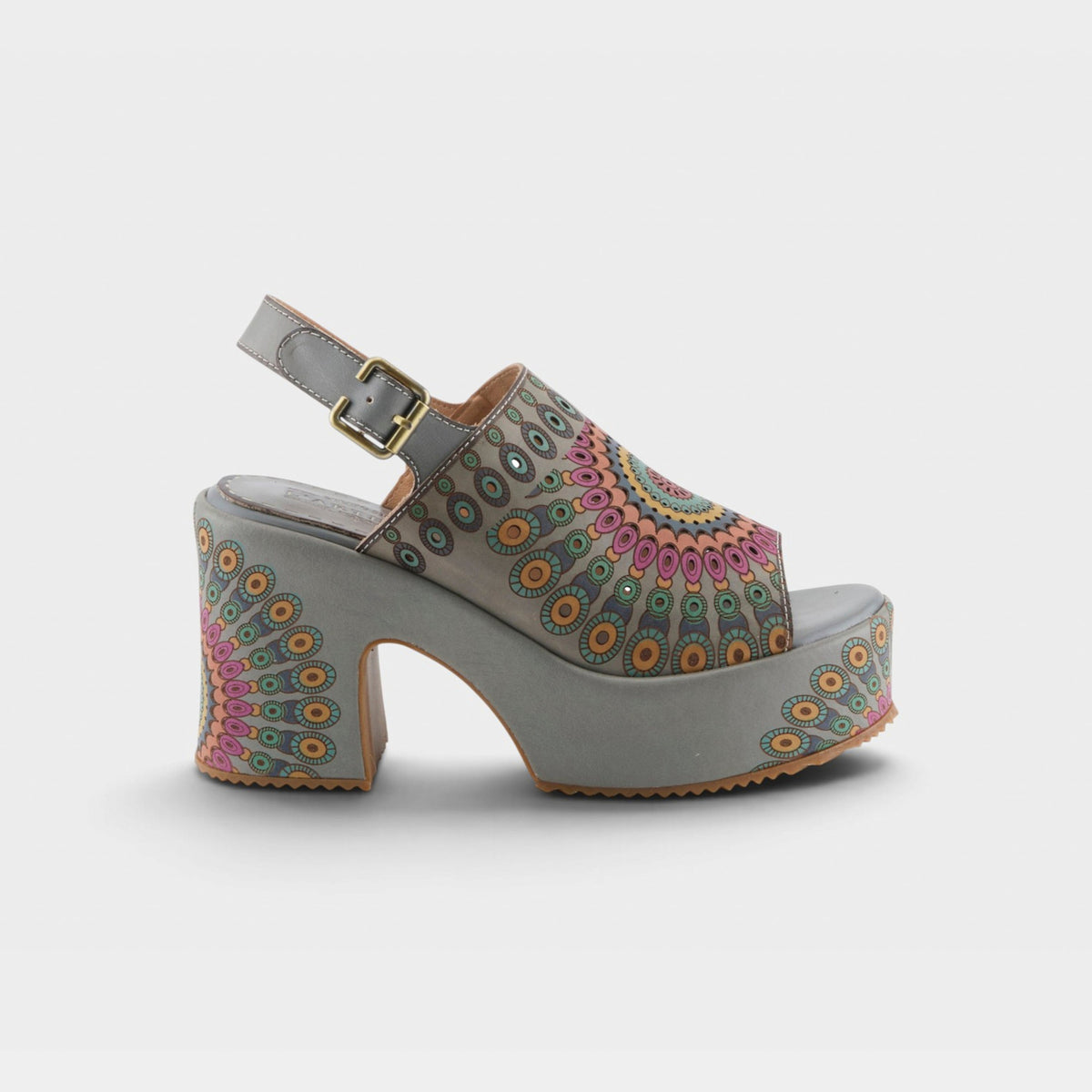 L'Artiste Stevienix Sandals — product view 16