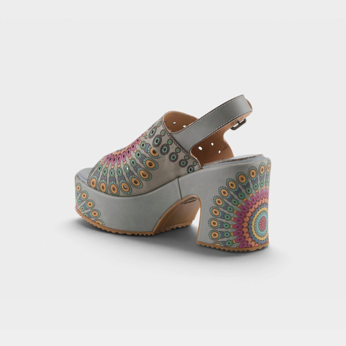 L'Artiste Stevienix Sandals — product view 19