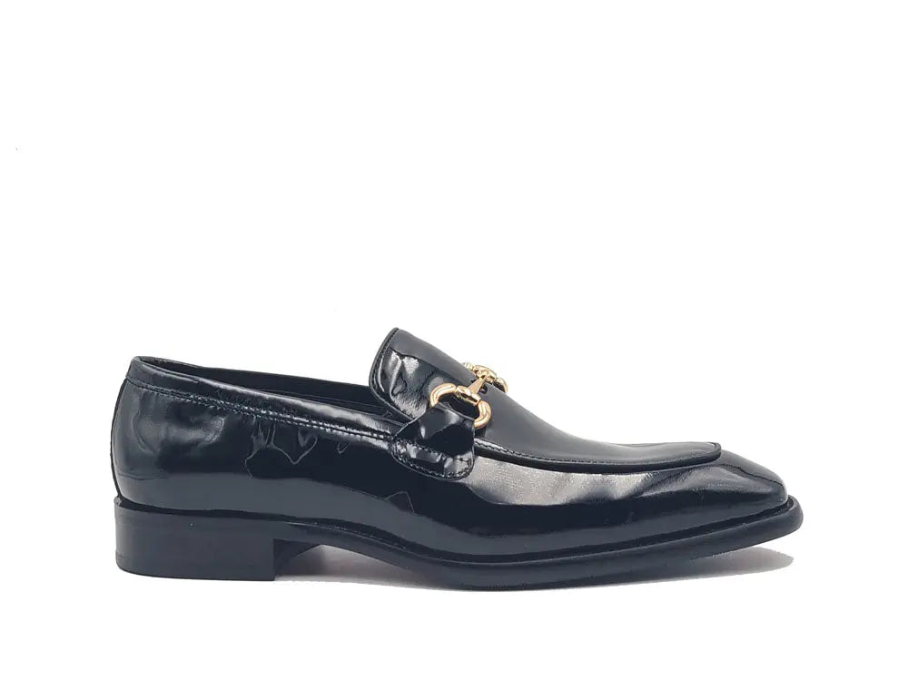 Carrucci Shoes Signature Horse Bit Calfskin Slip On Loafer KS509 28P top view