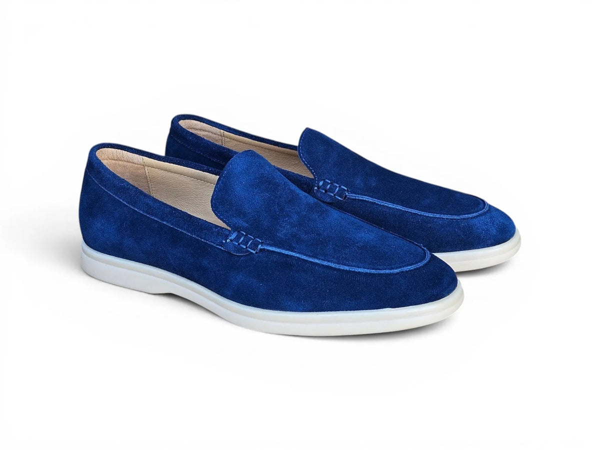 Carrucci Shoes Men's Supple Suede Loafer Slip On Lightweight Cushioned Footbed KS715 01S – Front View