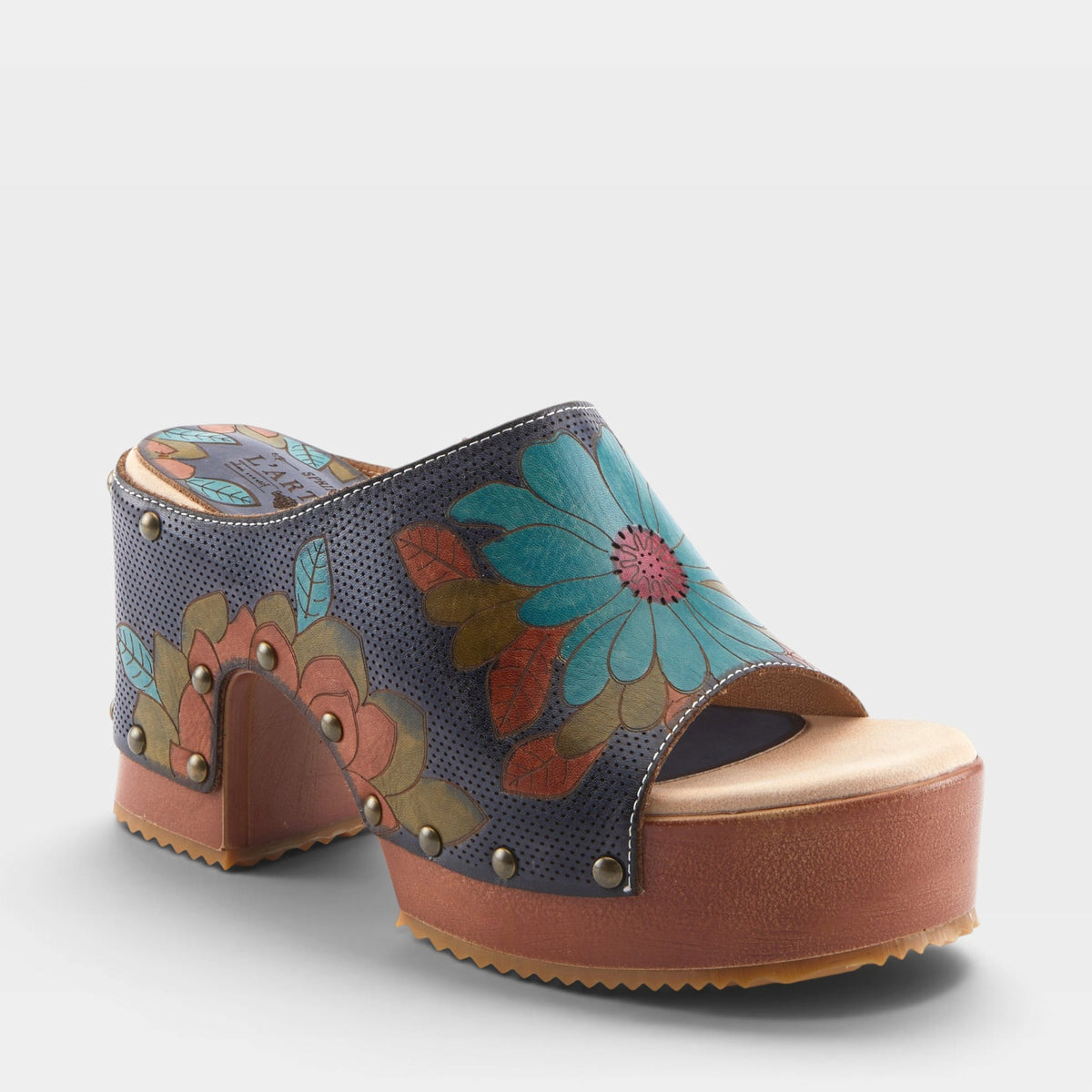 L'Artiste Teeshirt Sandals — product view 3