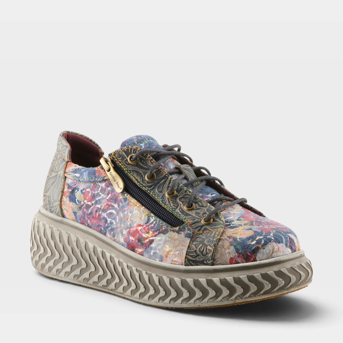 L'Artiste Tiretread Women's Sneakers — product view 2