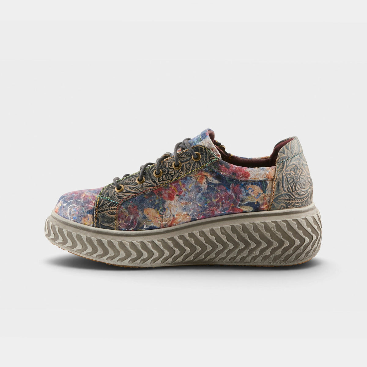 L'Artiste Tiretread Women's Sneakers — product view 4