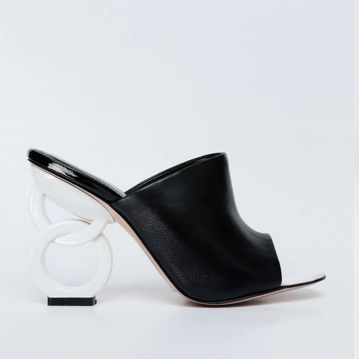 Vinci Leather The Cymmer Black Leather Women Sandal – product view 1