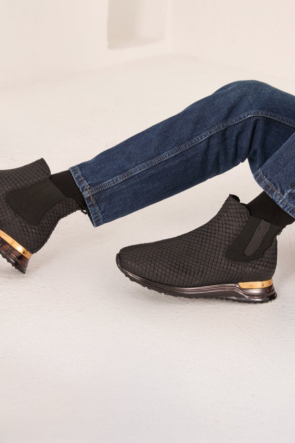 Vinci Leather The Panther Black Leather Men Chelsea Boot – product view 12