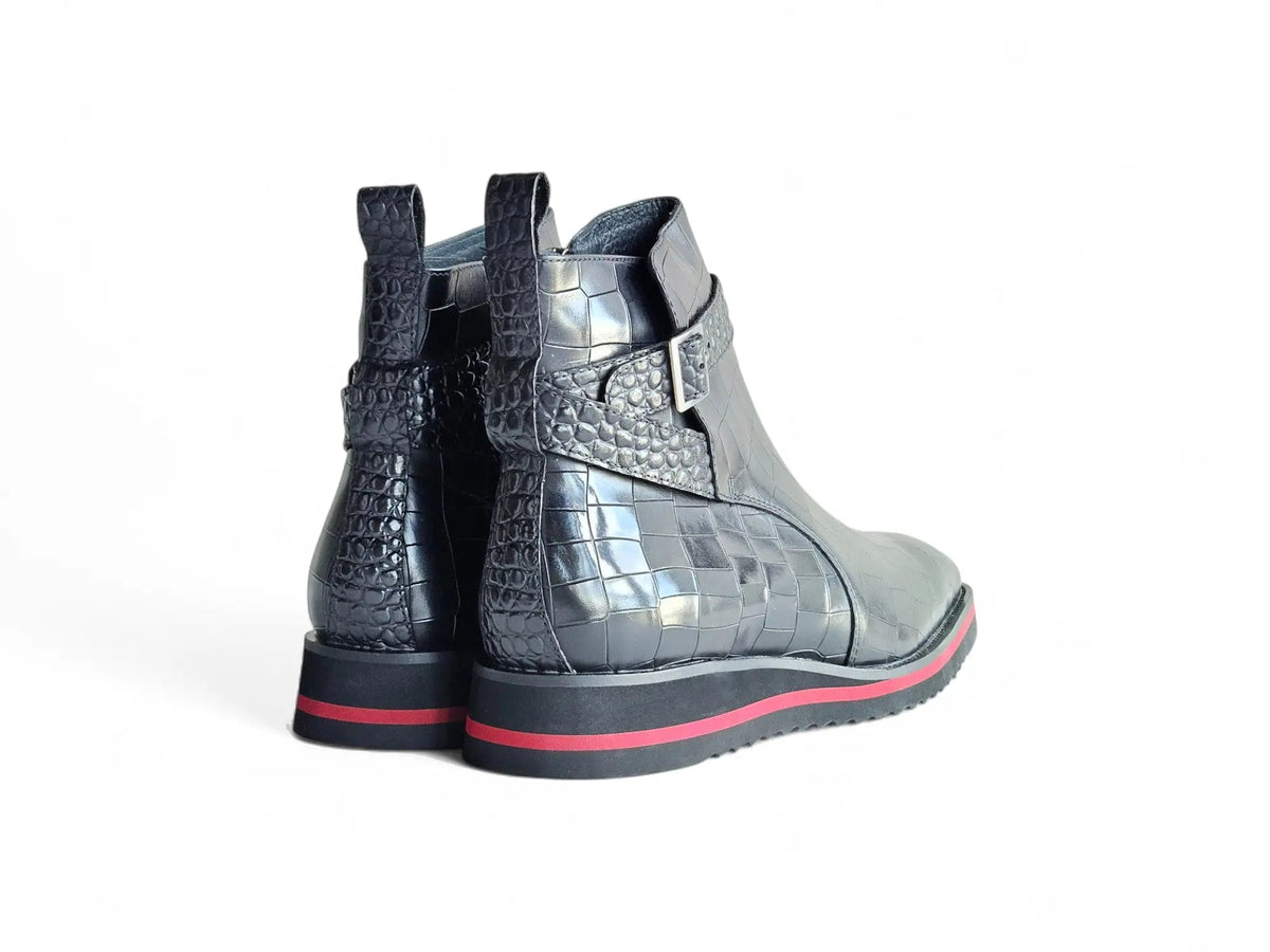 Carrucci Shoes Men's Vesper Cross Strap Buckle Boot Men's Calfskin Leather KB517 01E