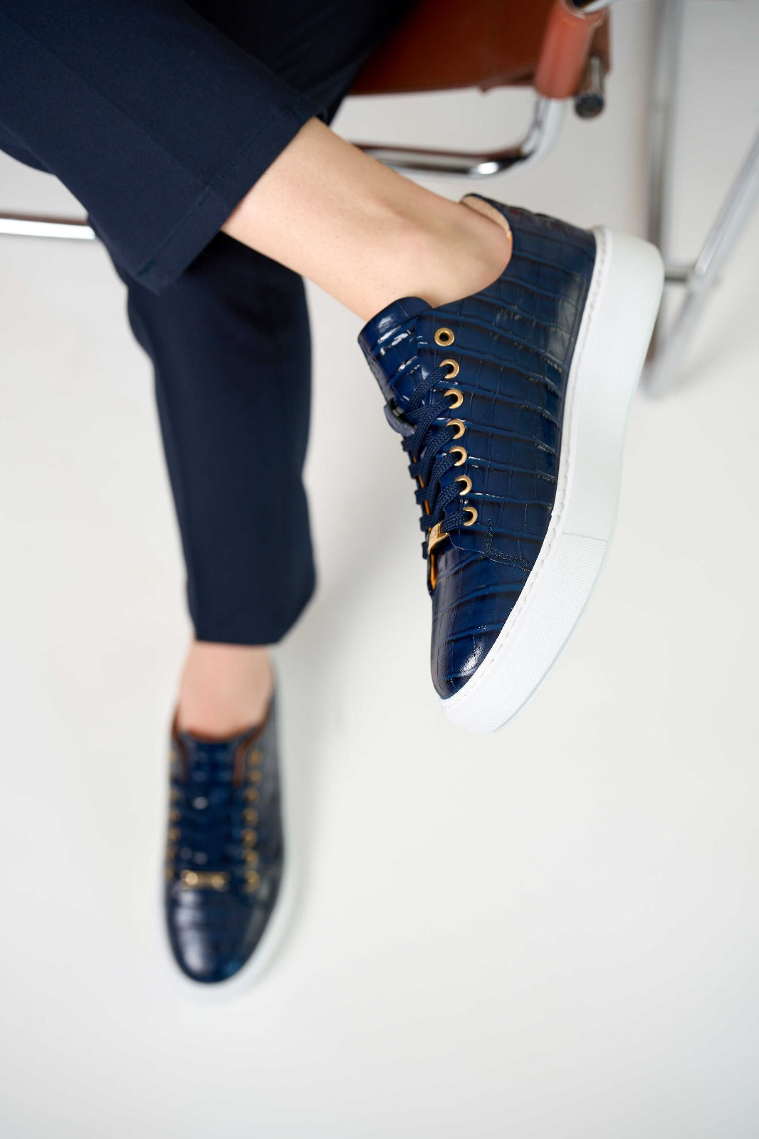 Vinci Leather The Dublin Blue Leather Men Sneaker – product view 13