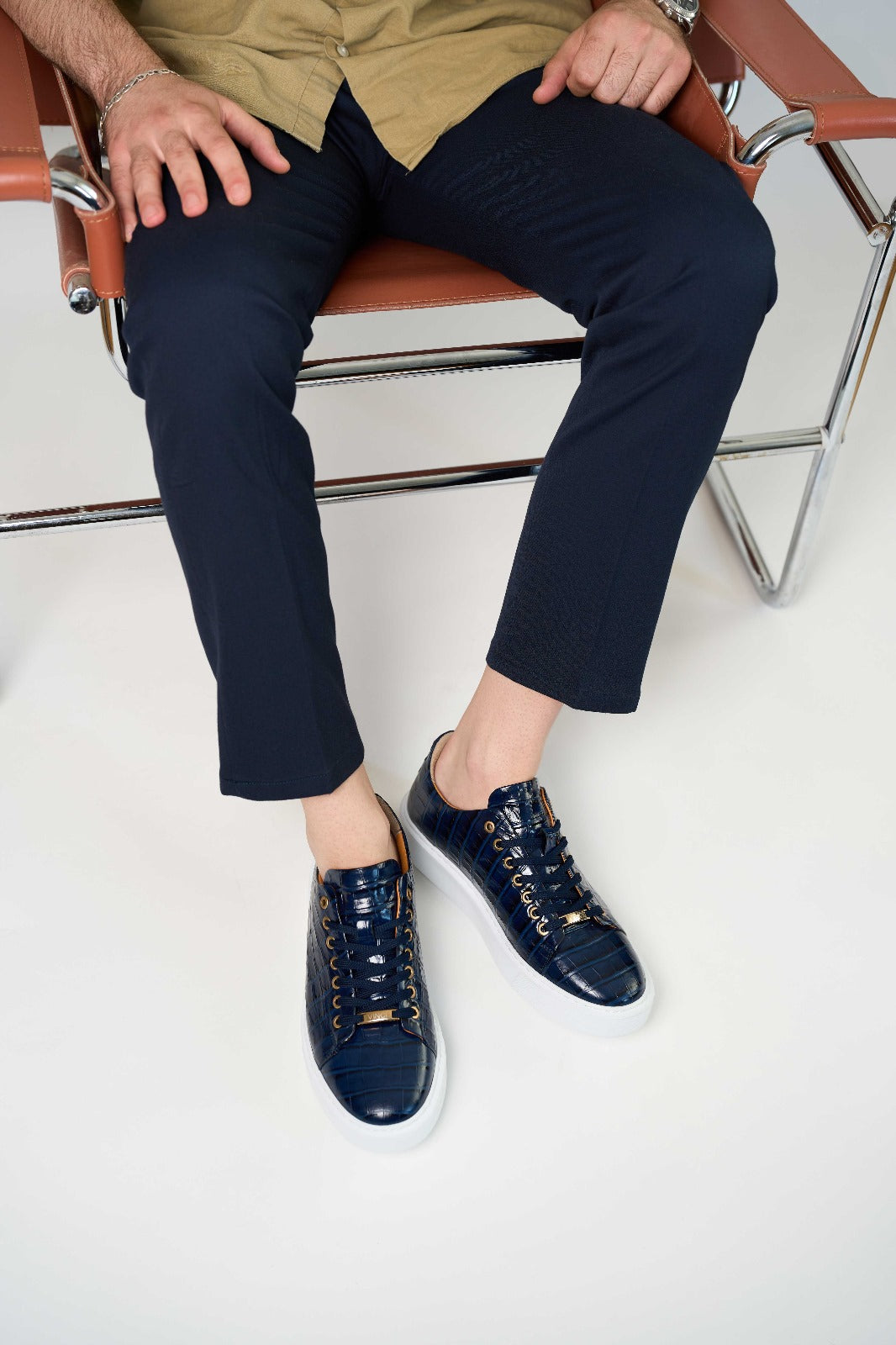 Vinci Leather The Dublin Blue Leather Men Sneaker – product view 9