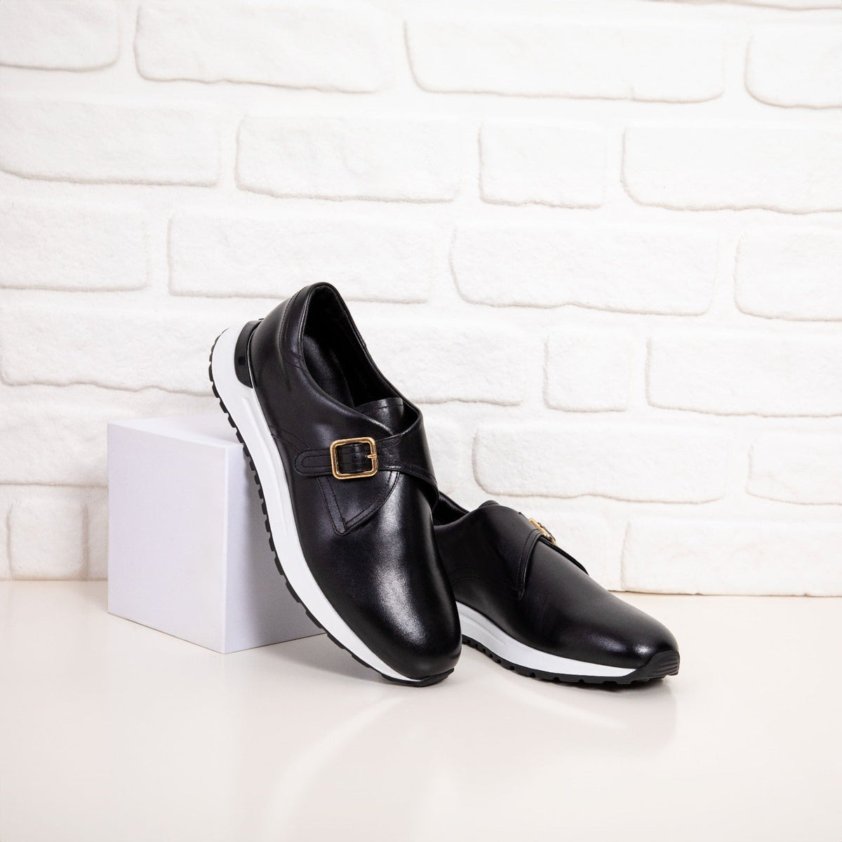 Vinci Leather The Torino Black Leather Men Sneaker – product view 6