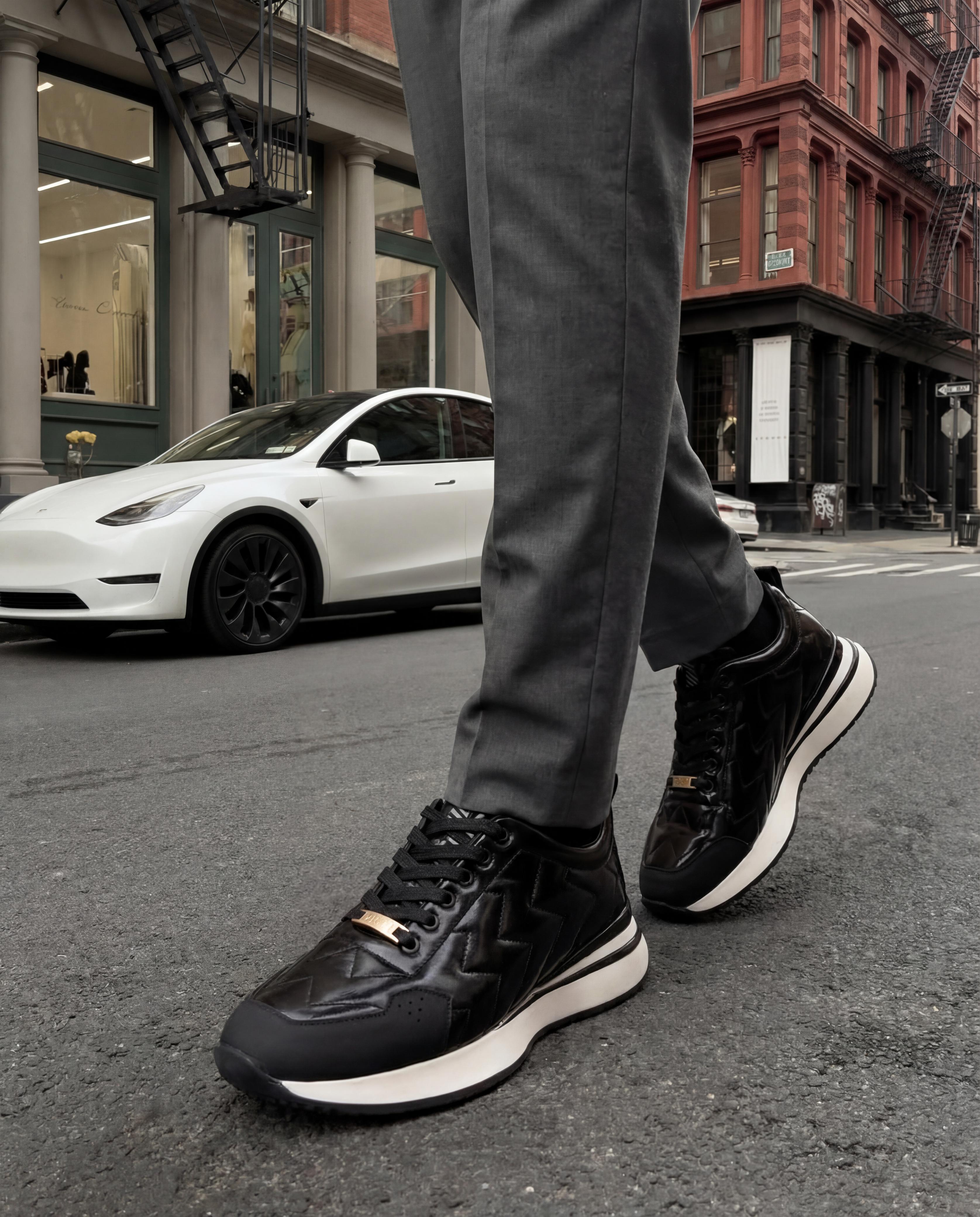The Veneto Black Leather Men Sneaker