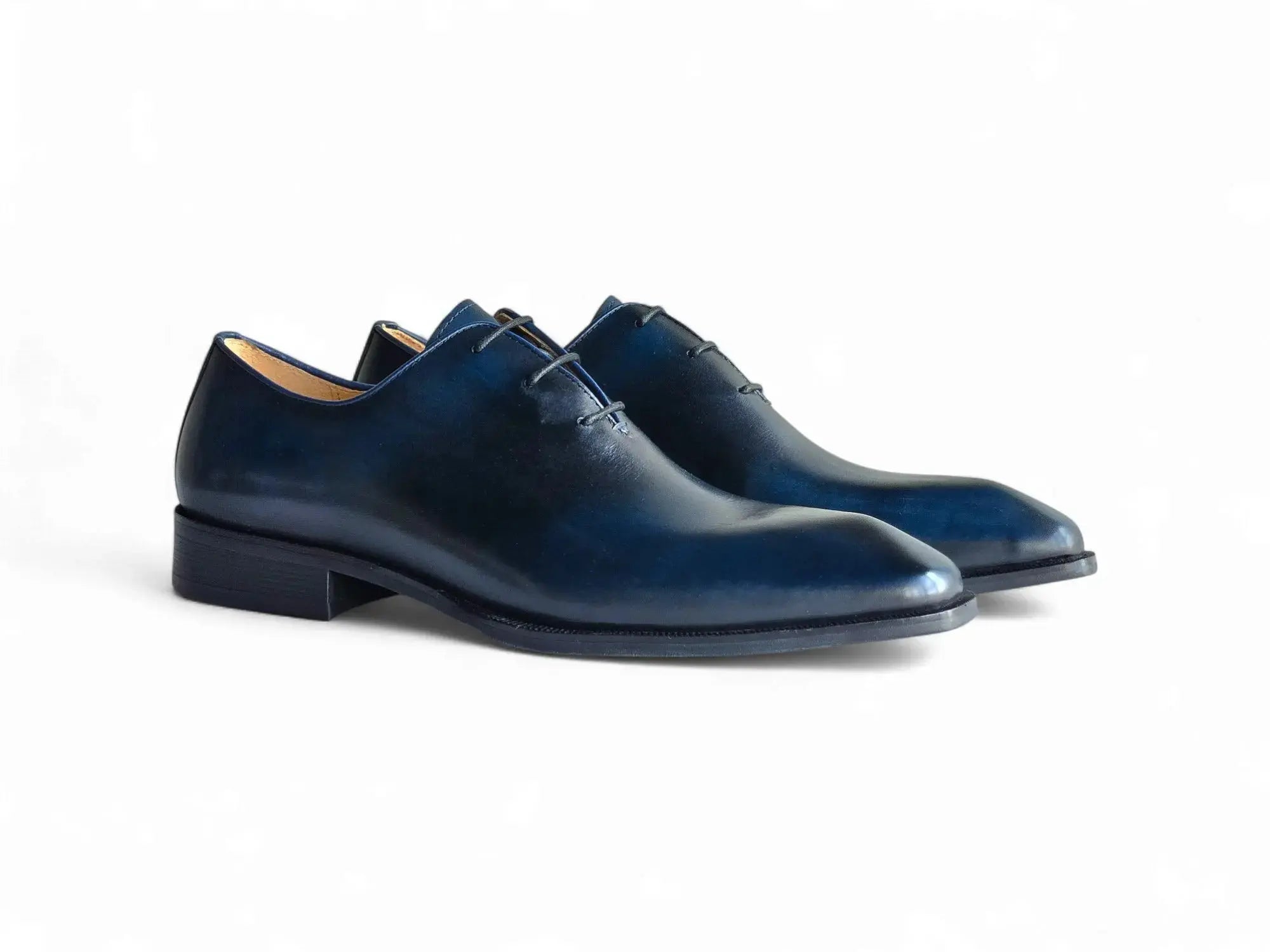 Carrucci Shoes British Walkers Wholecut Oxford Full Grain Leather KS303 03 detail view