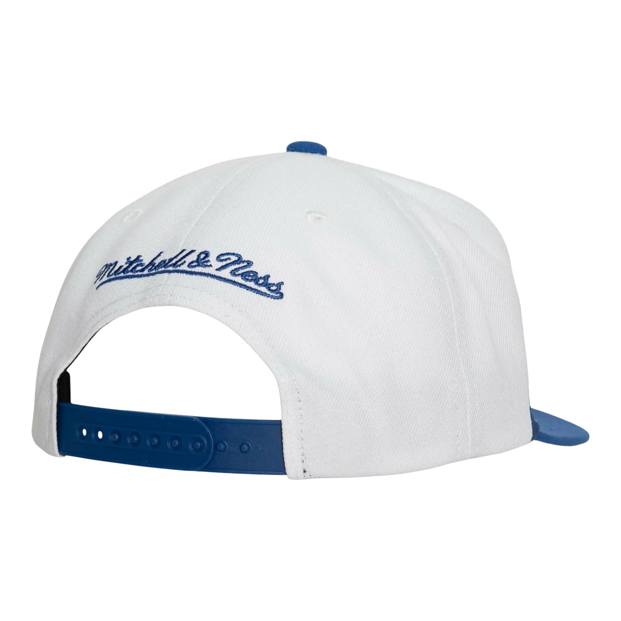 Mitchell & Ness NHL New York Islanders Vintage Sharktooth Snapback Hat — White Adjustable Cap