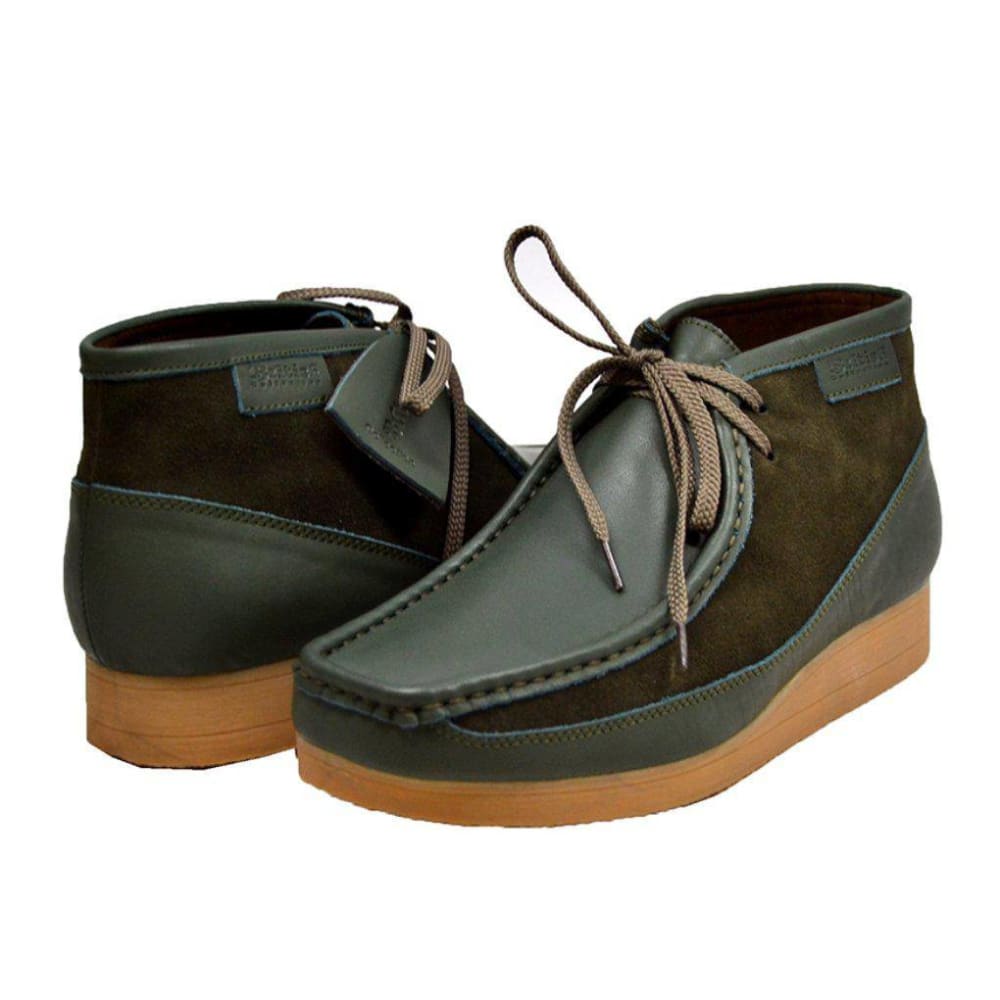 British Walkers New Castle Men's Classic Moc Toe Leather and Suede Chukka Boots