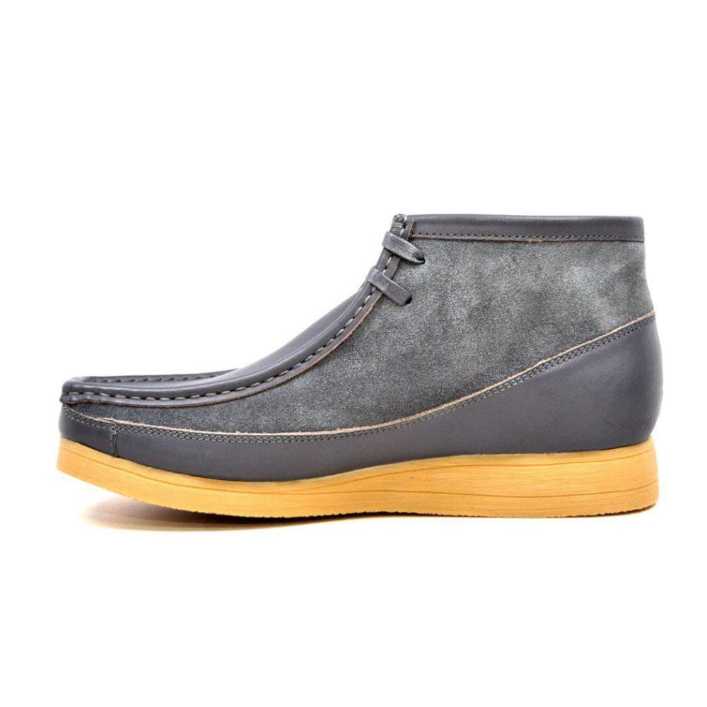 British Walkers New Castle Men's Classic Moc Toe Leather and Suede Chukka Boots