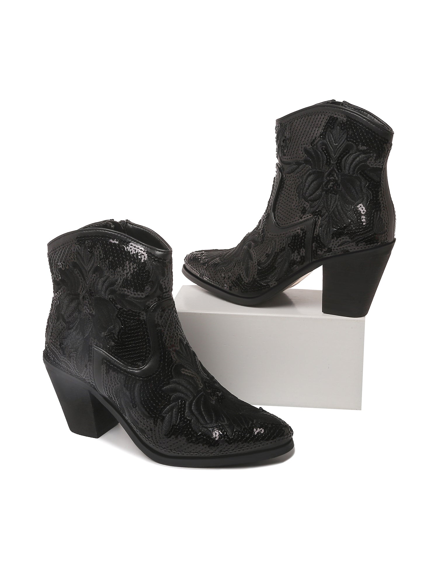 Cassidy | Black