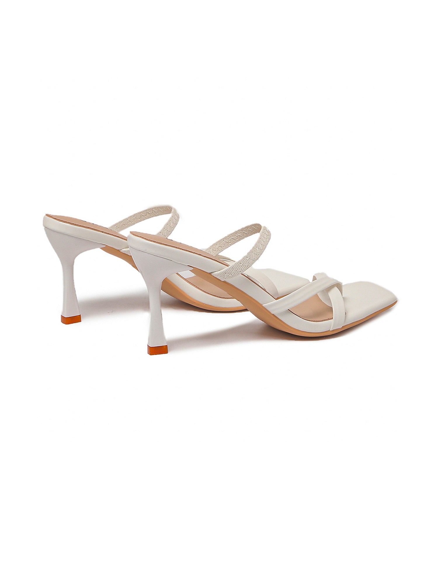 Clara | White