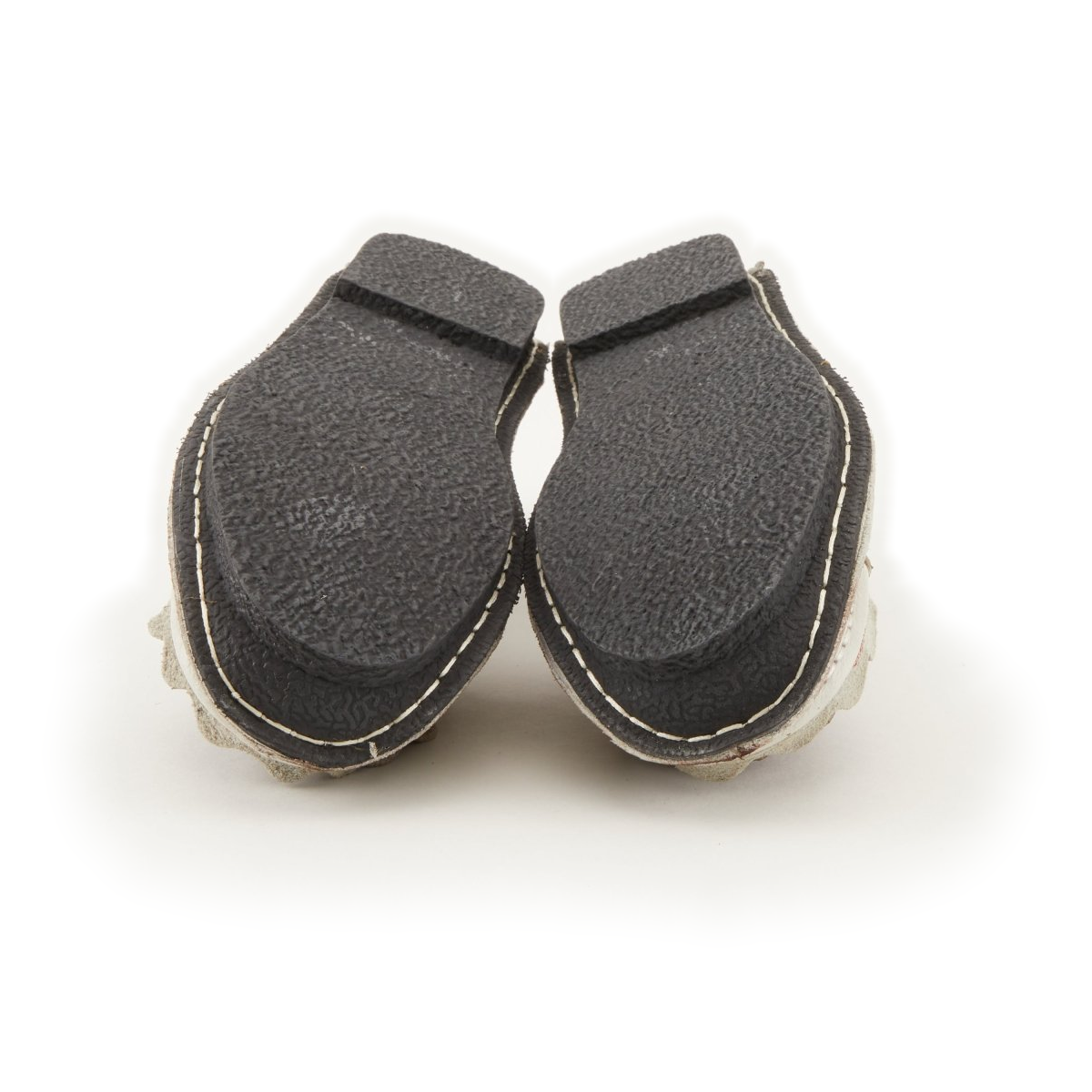 L'Artiste Dezi Natural flats, pair, outsole view