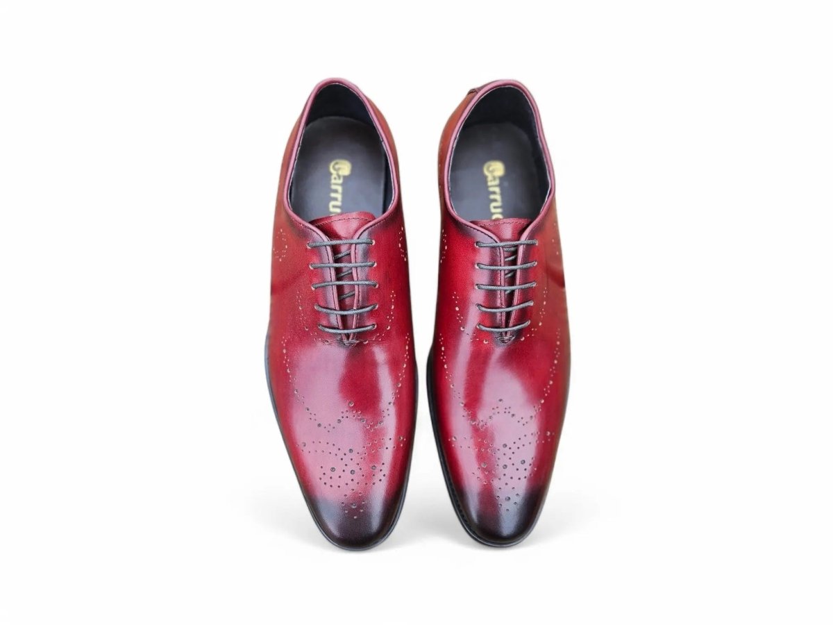 Carrucci Shoes Elegant Classic Whole Cut Oxford Medallions KS886731