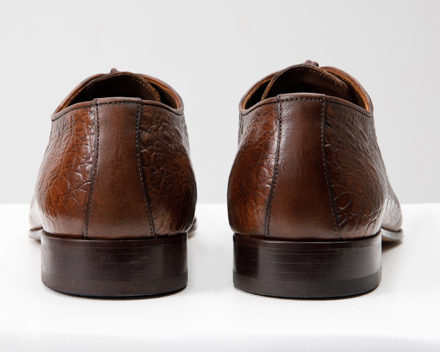 The Randor Brown Croc-Embossed Calf Leather Oxford Men Shoe