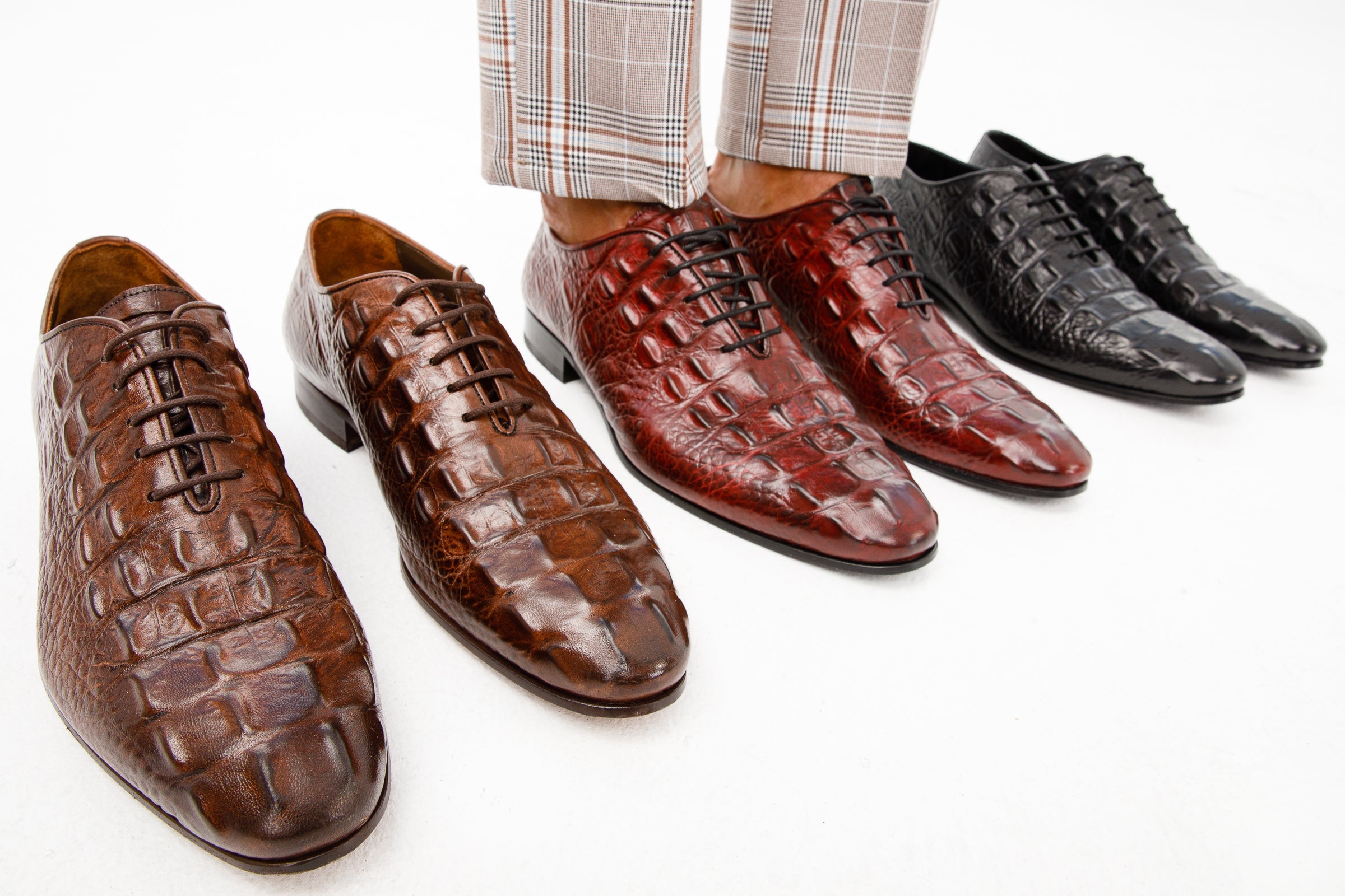 The Randor Burgundy Croc-Embossed Leather Oxford Men Shoe
