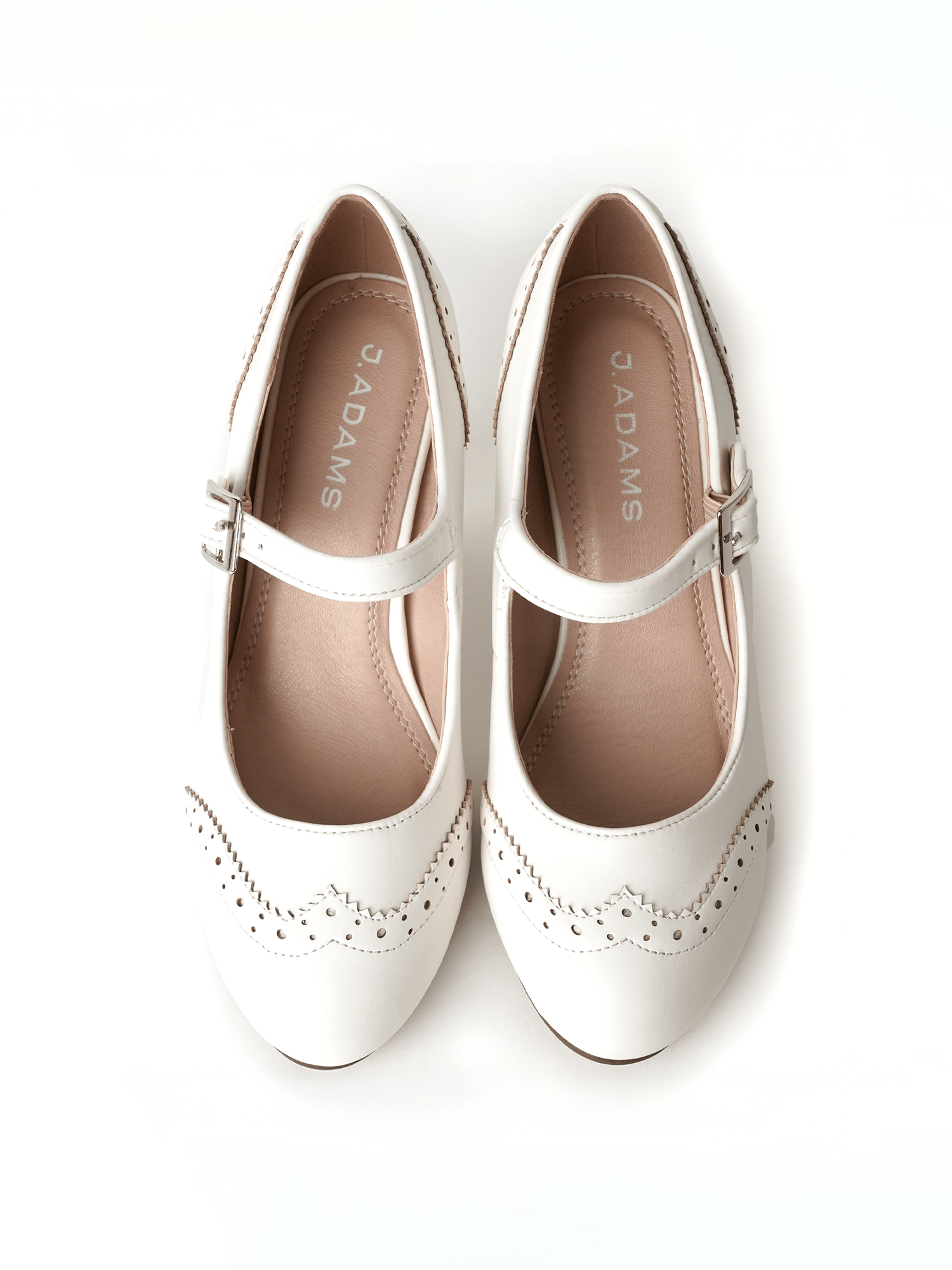 Kym | White on White