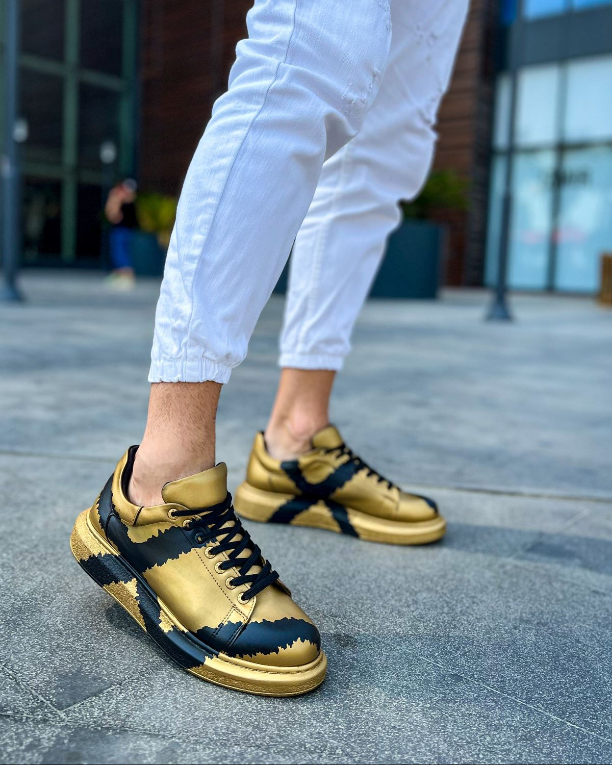 Apollo Moda Men's Lisbon Gold & Black – product view 2