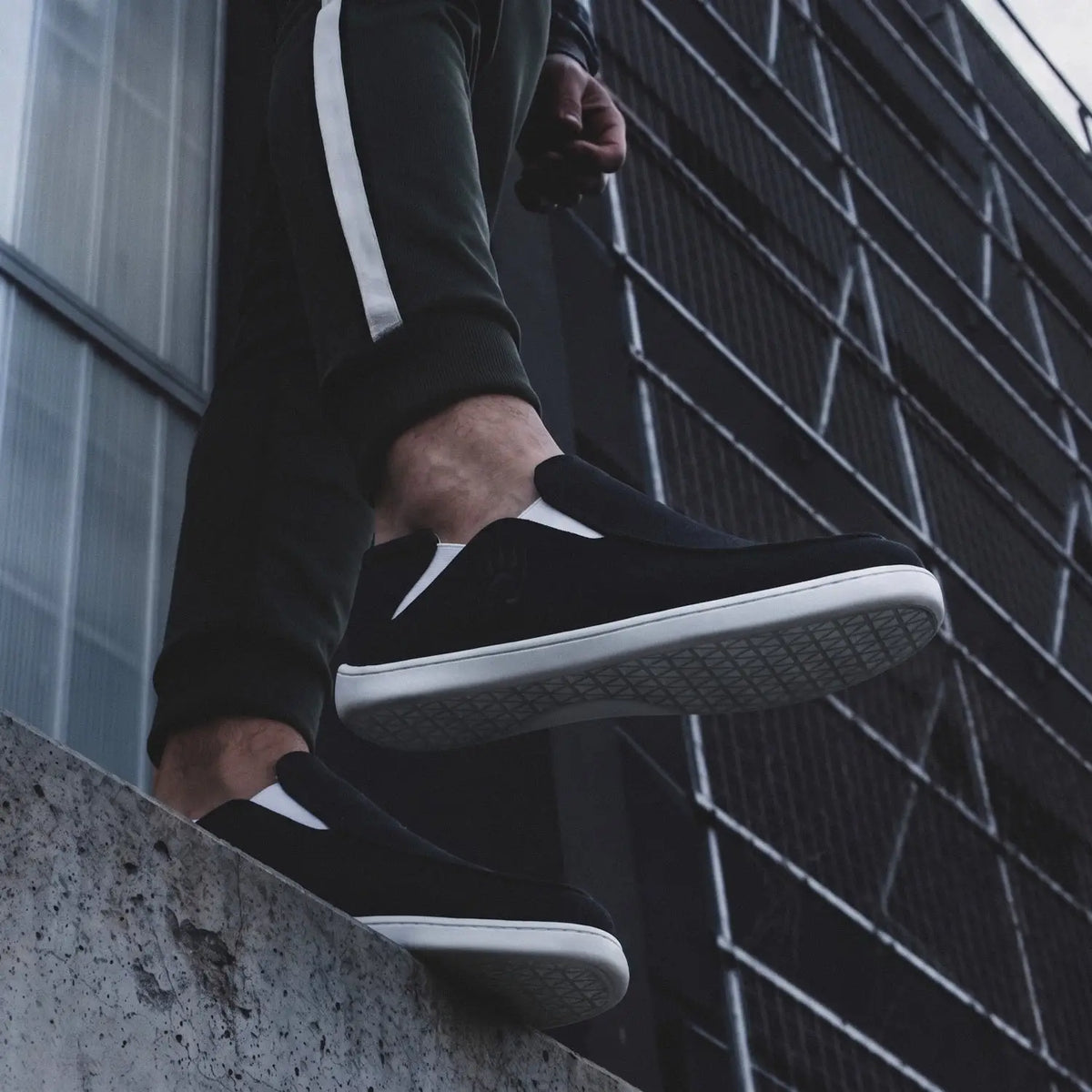 Bearfoot Oso CG2 - Black/White