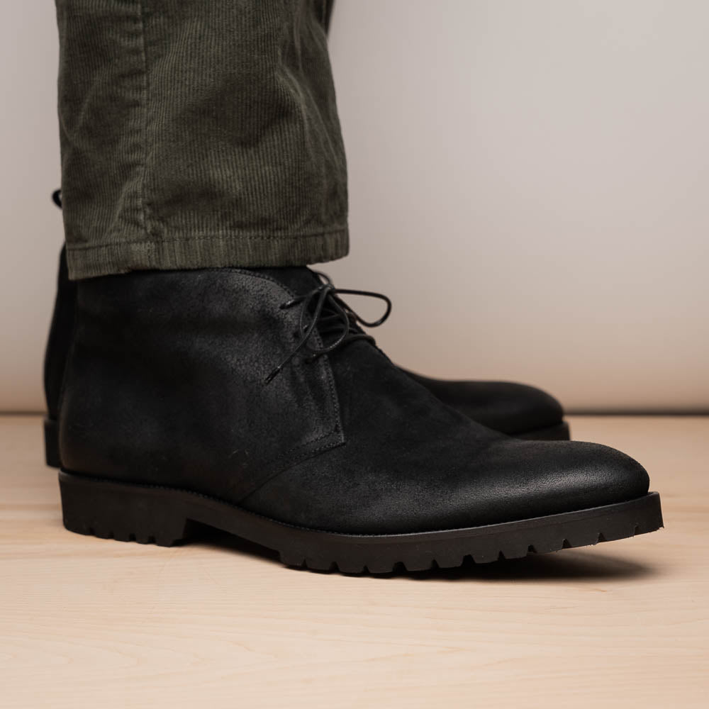 Zelli Italia Men's 46-602-BLK REZZA Suede Calfskin Chukka Boot Black