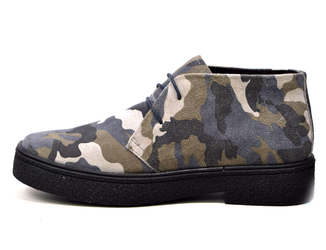 British Walkers Classic Playboy Men's Suede Camouflage Chukka Boots view 4