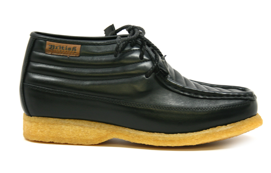 British Walkers Castle Men's Black Suede Lace Up Shoes with Crepe Sole view 22