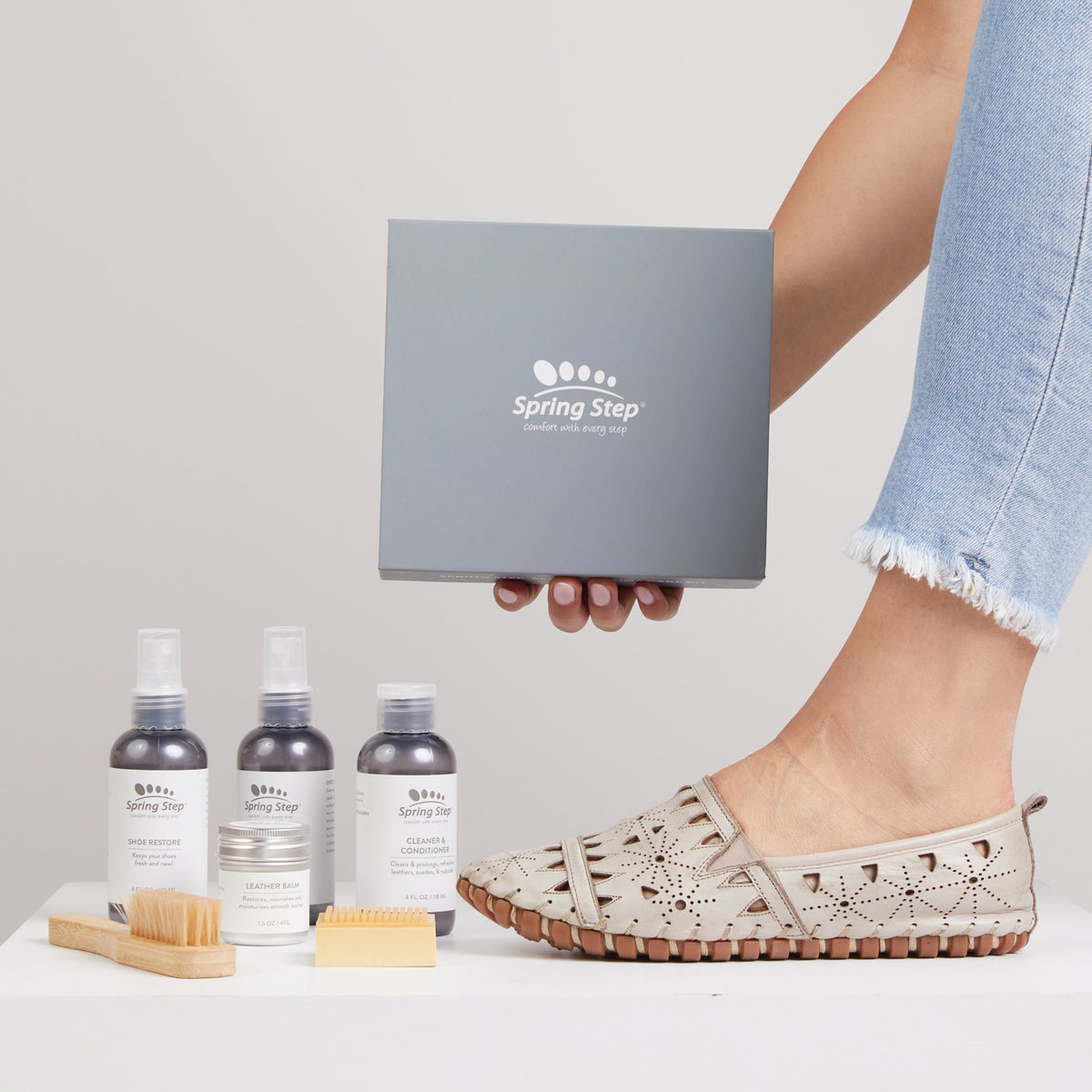 Spring Step Shoe Care Kit — product view 1