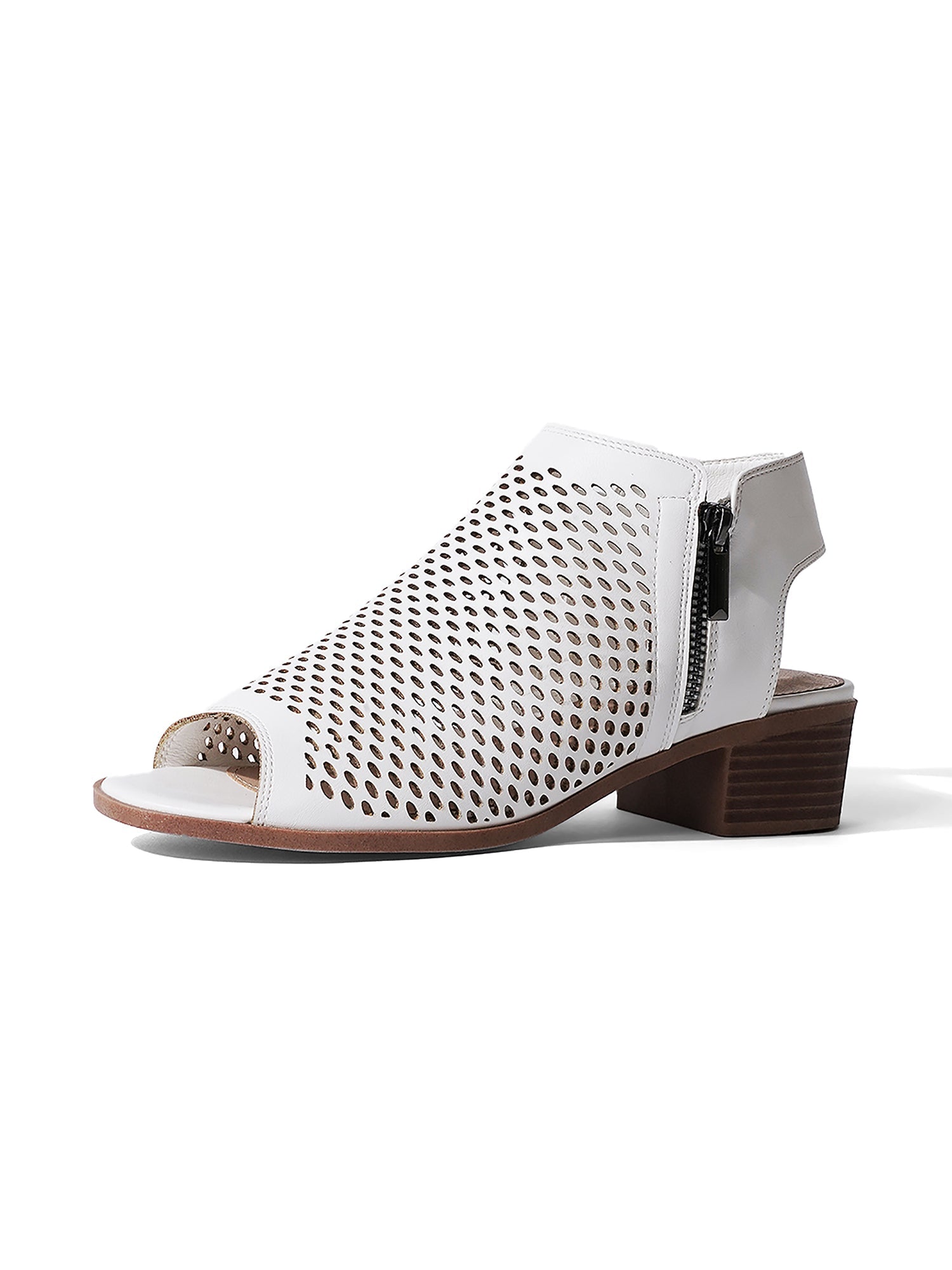 Tracy | White