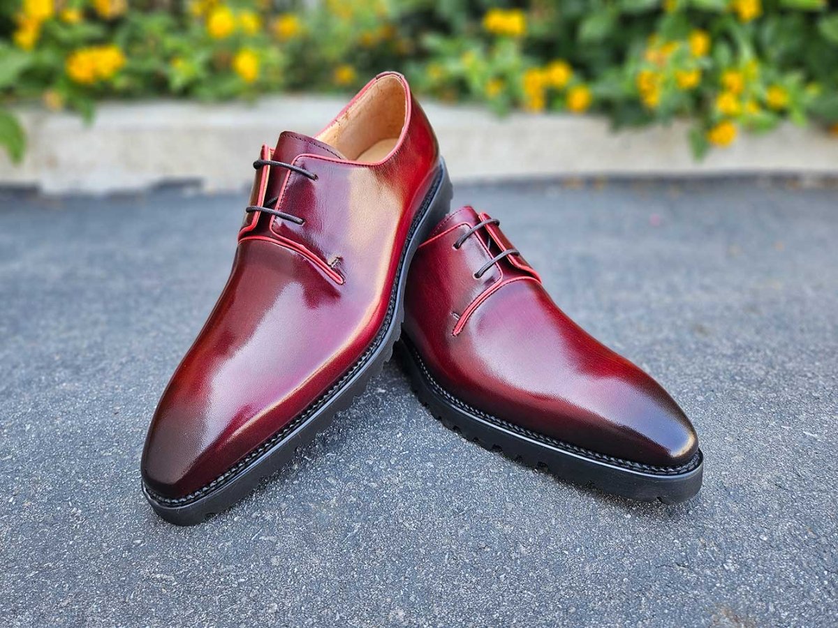 Carrucci Shoes Whole Cut Derby With Lug Sole Lightweight KS480101