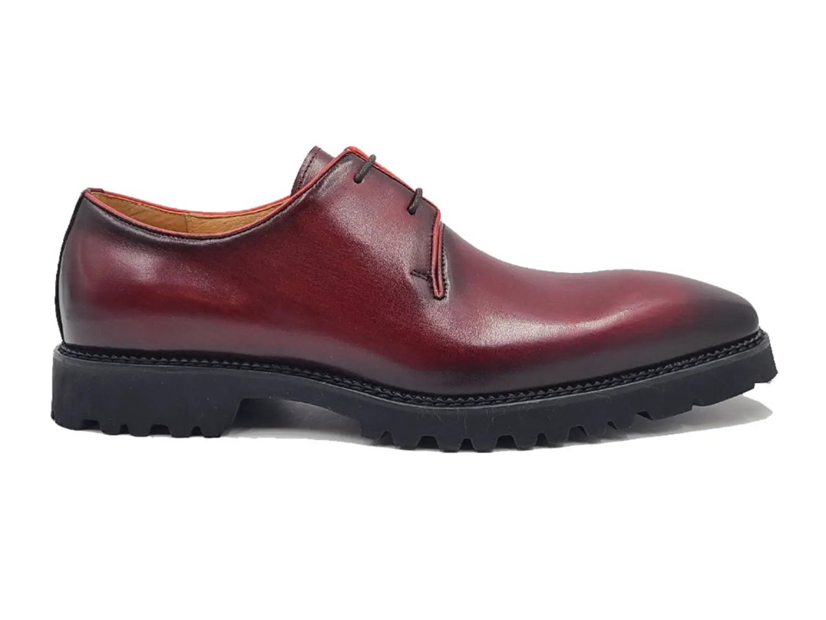 Carrucci Shoes Whole Cut Derby With Lug Sole Lightweight KS480101