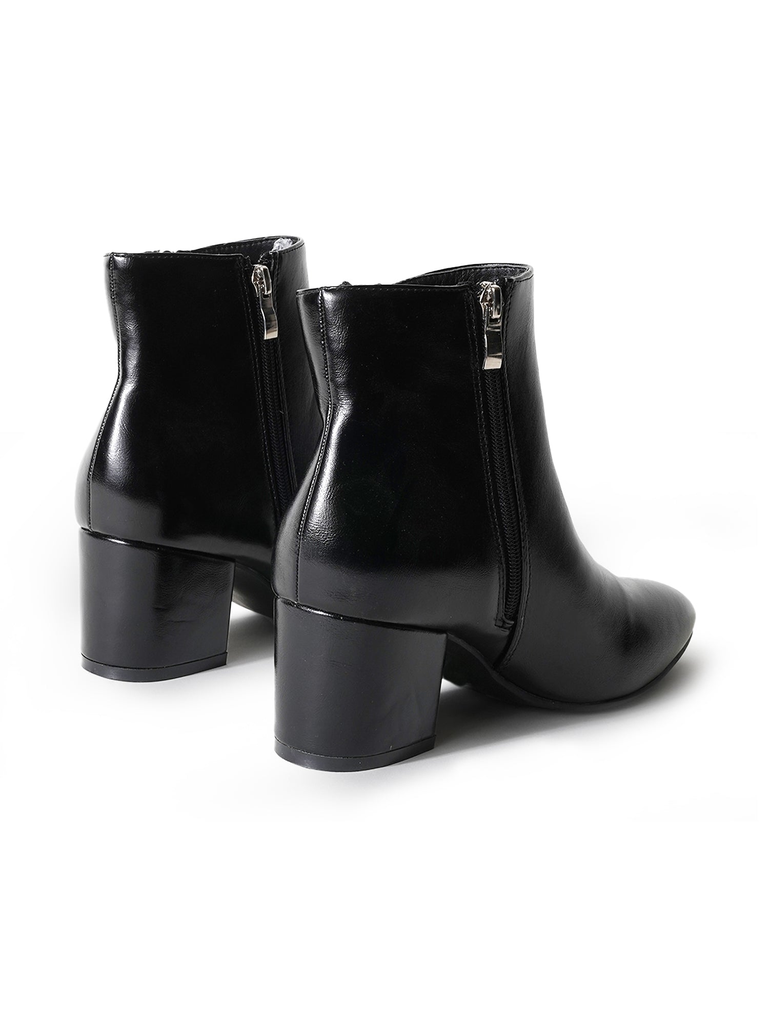 Zuma | Black