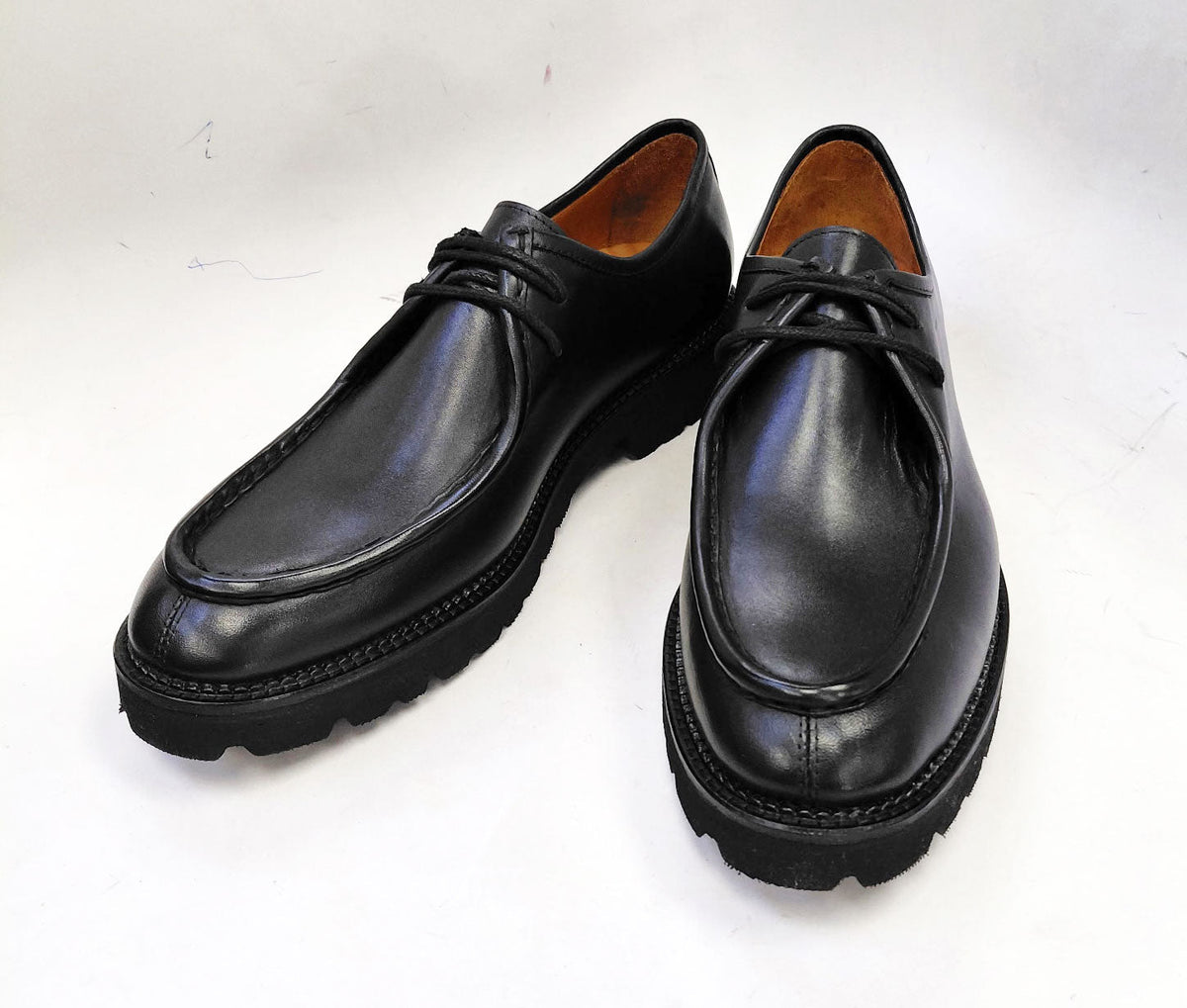 C&E Fashions  C Collection Calfskin Lace Up Shoe - Black – product view 1
