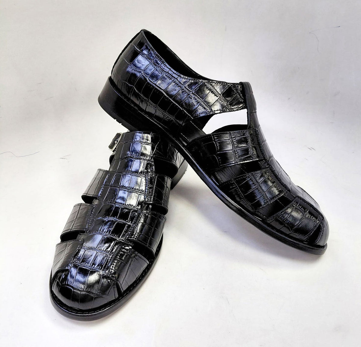 C&E Fashions  C Collection Crocodile Sandal - Black – product view 5
