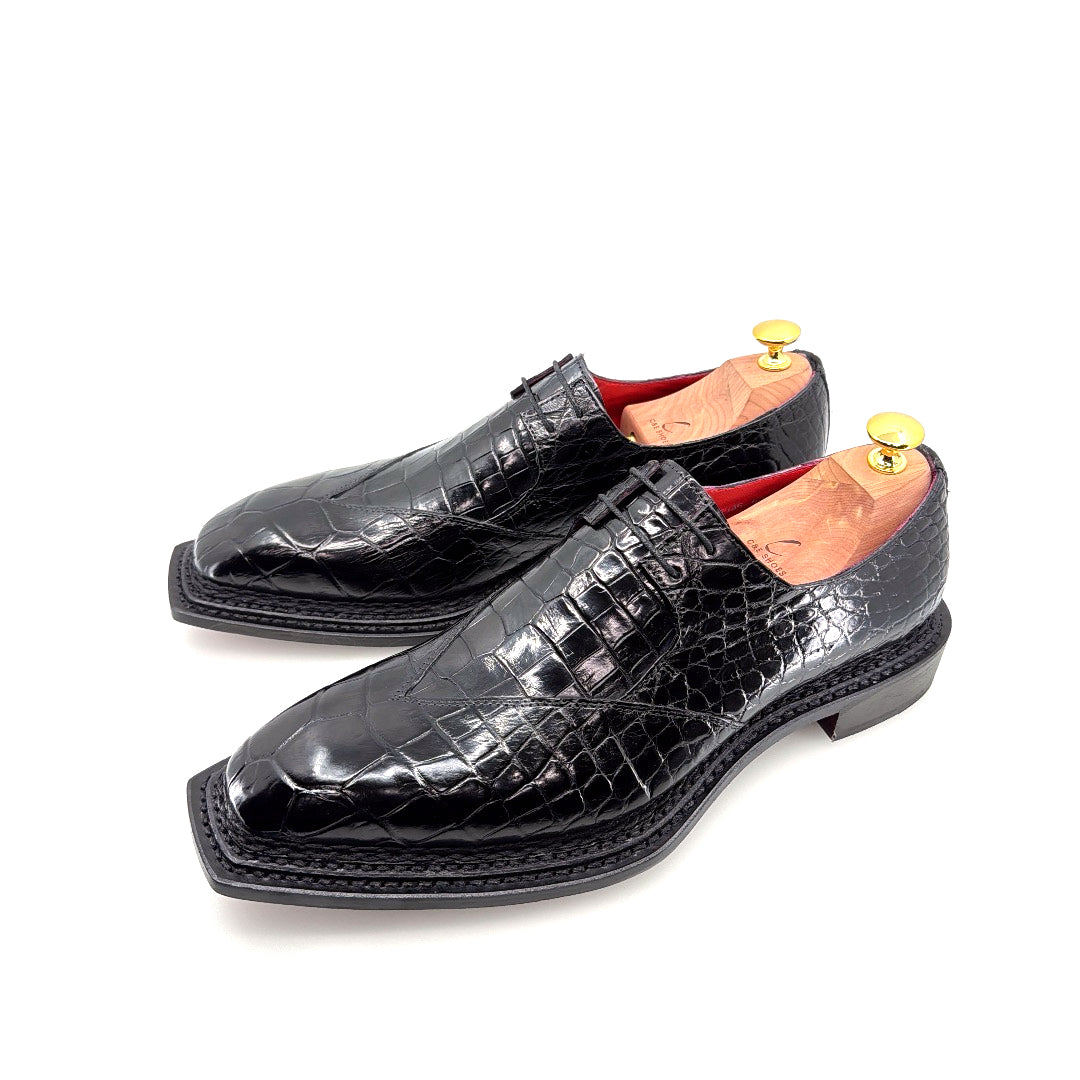 C&E Fashions  Maurice Legend Custom Made Alligator Lace-Up Shoe - Black – product view 3