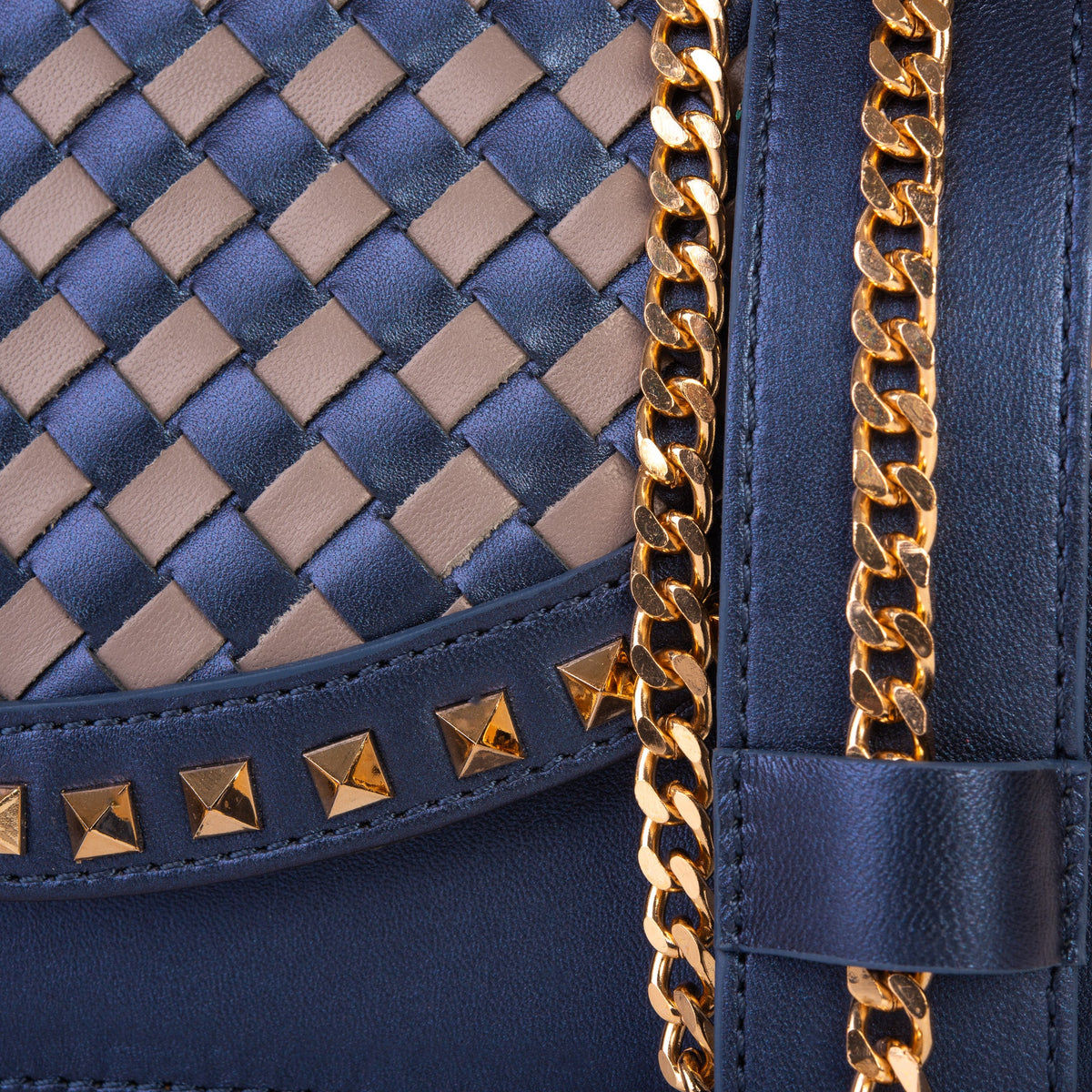 Vinci Leather The Dosso Navy Blue and Beige Handwoven Leather Handbag – product view 4