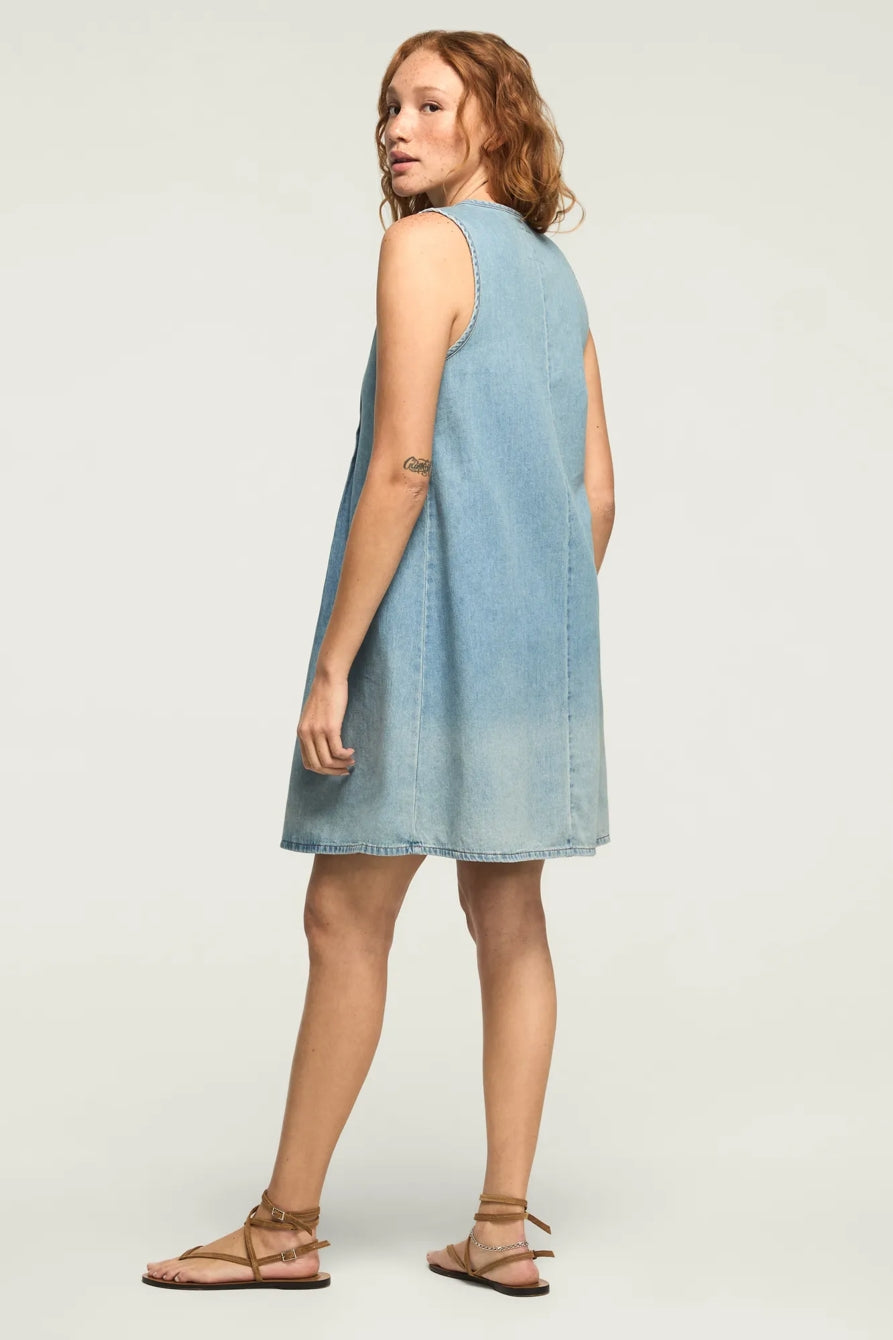 [163329-040] WOMENS LUCKY BRAND PLEATED DENIM MINI DRESS - NICE OUT WASH – product view 3