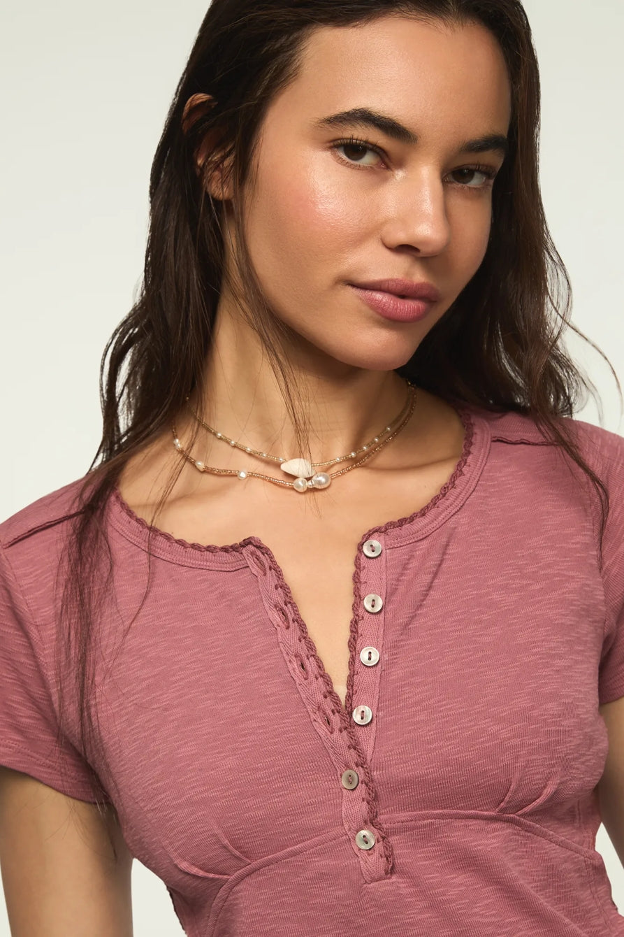 [167405-660] WOMENS LUCKY BRAND CROCHET TRIM SHORT SLEEVE HENLEY - LILAS – product view 2