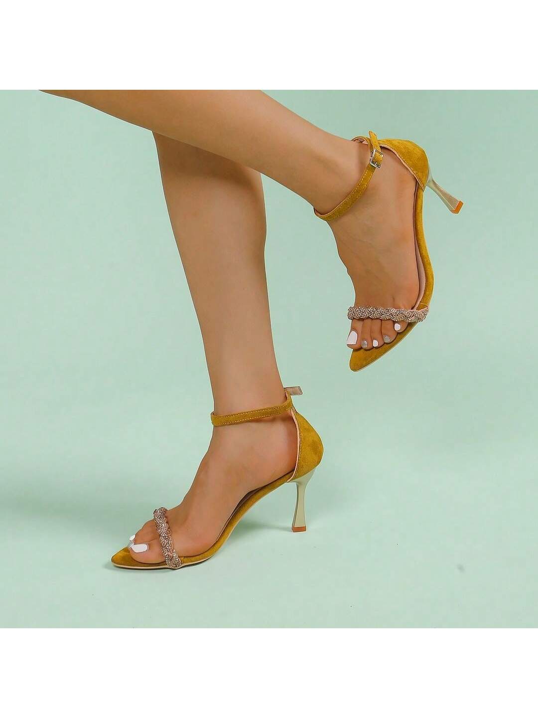 Bella | Metallic Gold