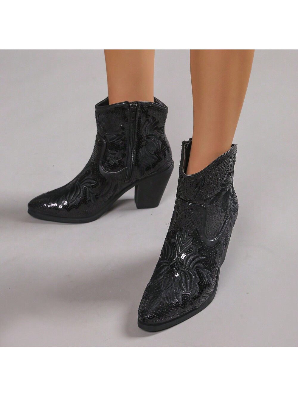 Cassidy | Black